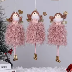Trio de hadas navideñas con traje de lana rosado